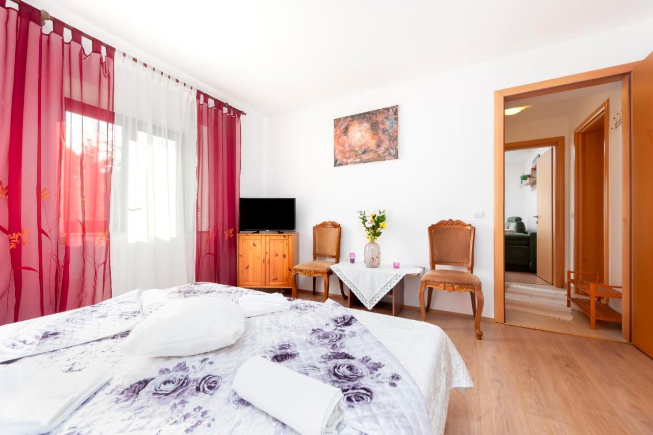 Apartment Roze روفينج المظهر الخارجي الصورة
